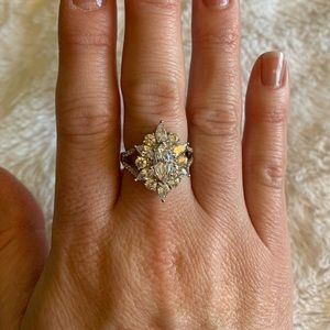 Gorgeous Swarovski CZ Marquise Cocktail Ring Sz 7
